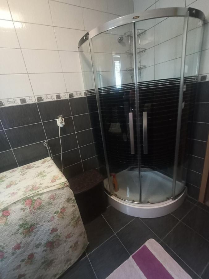 Sleep & Fly - Sarajevo Airport Apartment Dış mekan fotoğraf