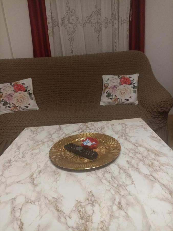 Sleep & Fly - Sarajevo Airport Apartment Dış mekan fotoğraf